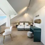 Zeta Luxury