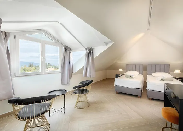 Villa Zeta Luxury *
