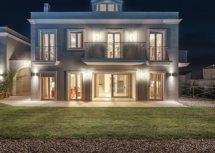 Zeta Luxury Villa