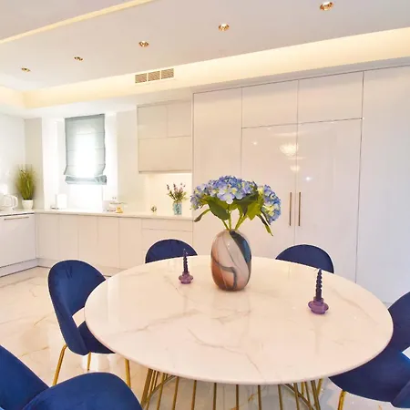 Zeta Luxury * Mantouki