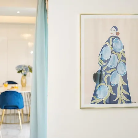 Zeta Luxury Mantouki