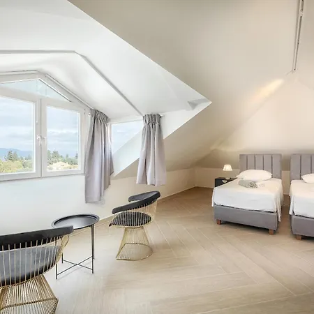 Villa Zeta Luxury *