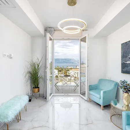 Villa Zeta Luxury *
