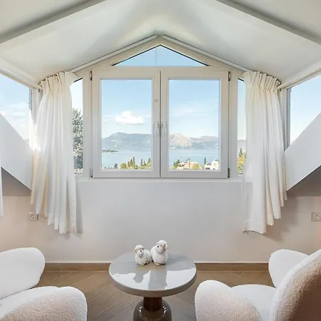 Villa Zeta Luxury