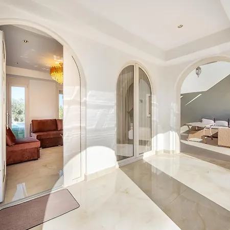 Villa Zeta Luxury