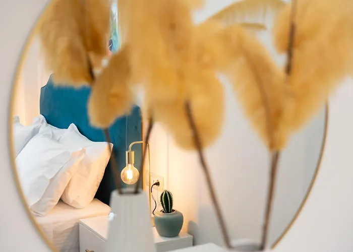 Zeta Luxury Mantouki